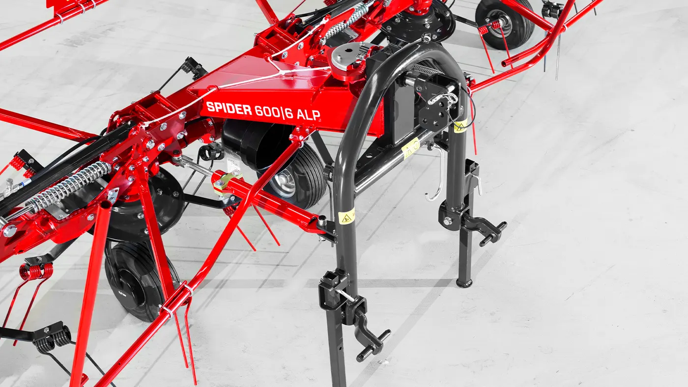 ENGANCHE PIVOTANTE